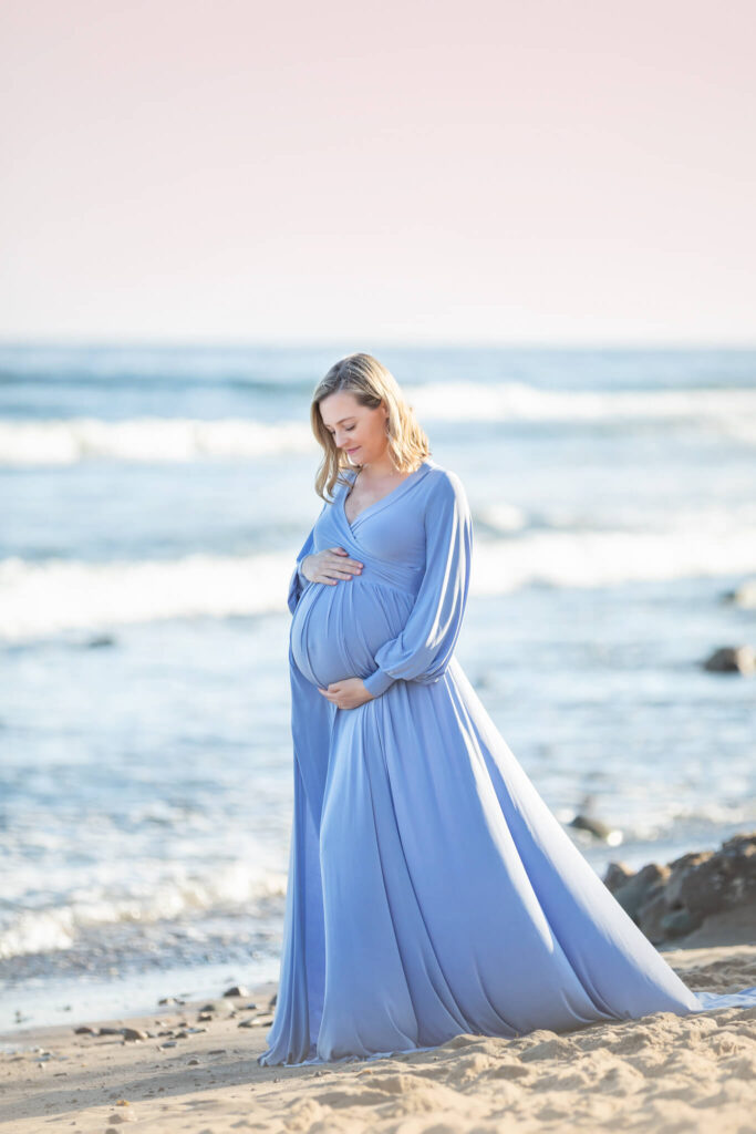 Maternity photoshoot in Malibu with Elsie Rose Photography - Birth Center Los Angeles